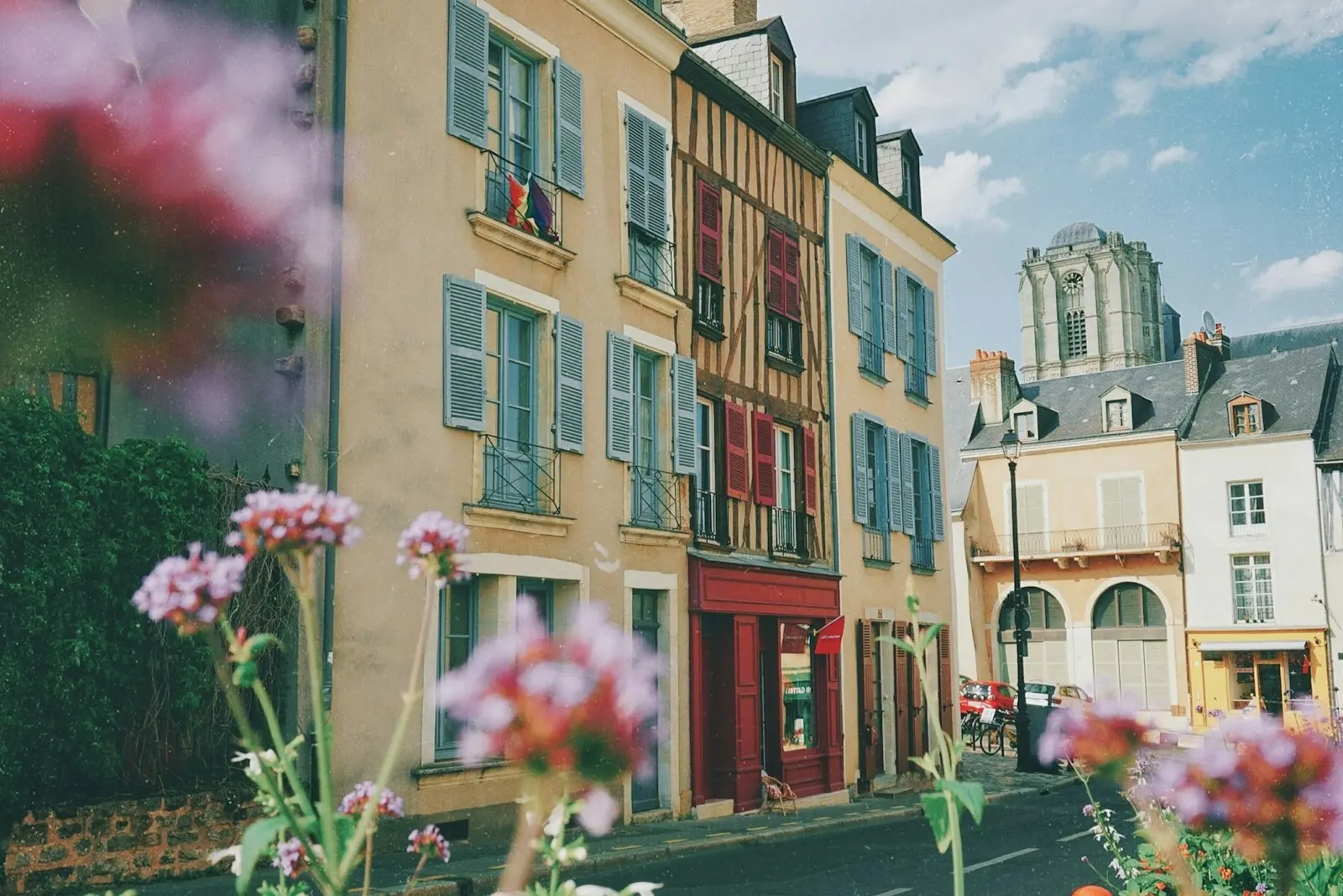 Façades du port de Le Mans